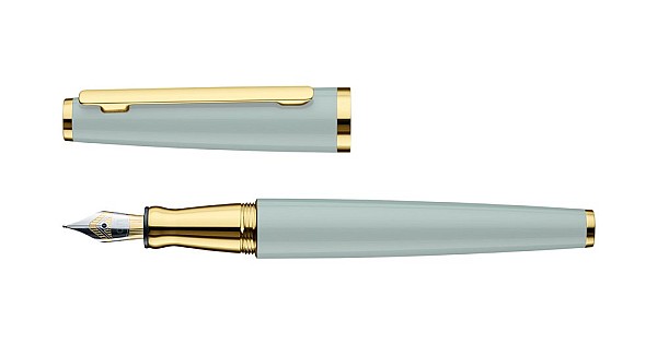 Otto Hutt Design 06 Pistachio Fountain pen - Vulpen / Fountain pen